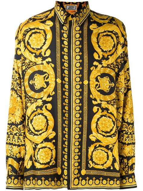 vetement avec motif versace|versace boutique canada.